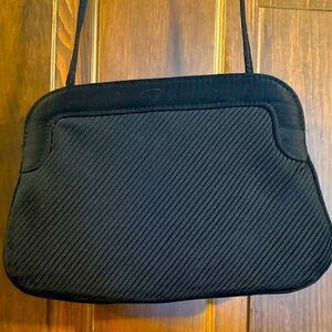 Fine Arts Bag Co. New York -Hong Kong black mid-century pleated shoulder bag EUC